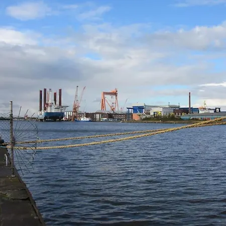 Liebevoll Eingerichtete Huus Up De Warf *