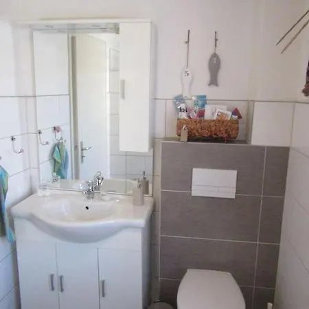 Liebevoll Eingerichtete Huus Up De Warf Апартаменты Эмден