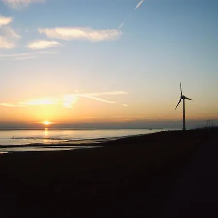 Liebevoll Eingerichtete Huus Up De Warf