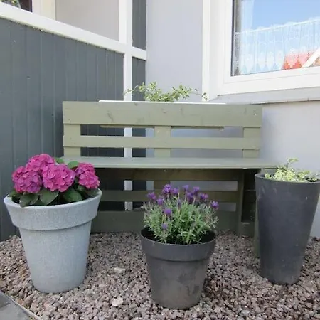 Liebevoll Eingerichtete Huus Up De Warf Apartment *